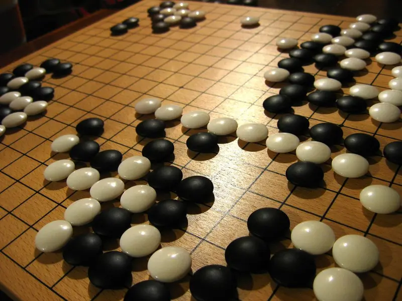 Kwantowe go do testowania sztucznej inteligencji. Czy SI poradzi sobie z grami takimi jak mahjong?