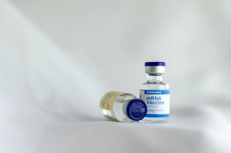 Stabilne szczepionki mRNA. Można je będzie przechowywać w temperaturze pokojowej
