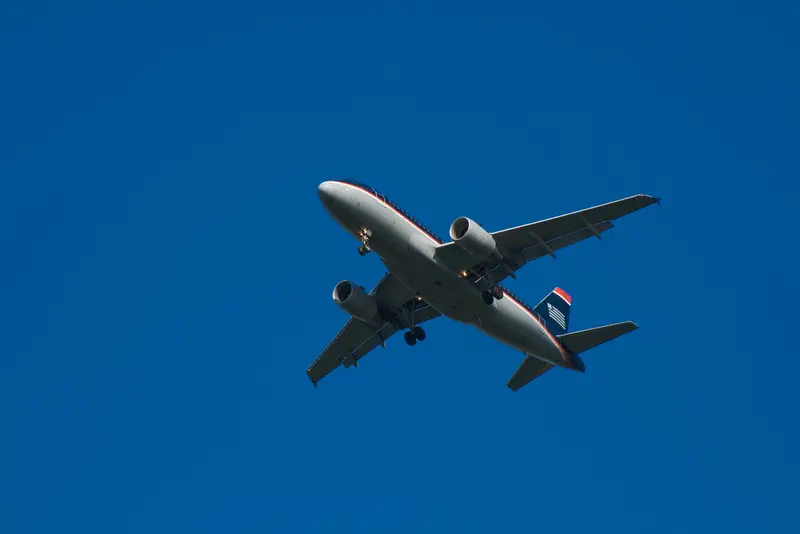 Nie został pilotem, więc zbudował kokpit w sypialni dzieci