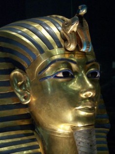 Maska pośmiertna Tutanchamona