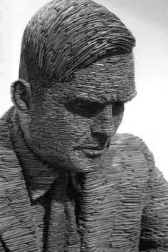 Posąg Alana Turinga, ojca informatyki© Whimsical Chris